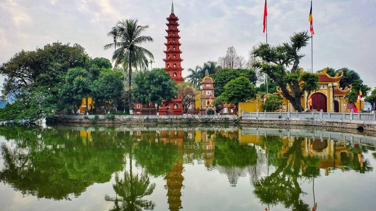 Chùa Trấn Quốc - tham quan du lịch Hà Nội